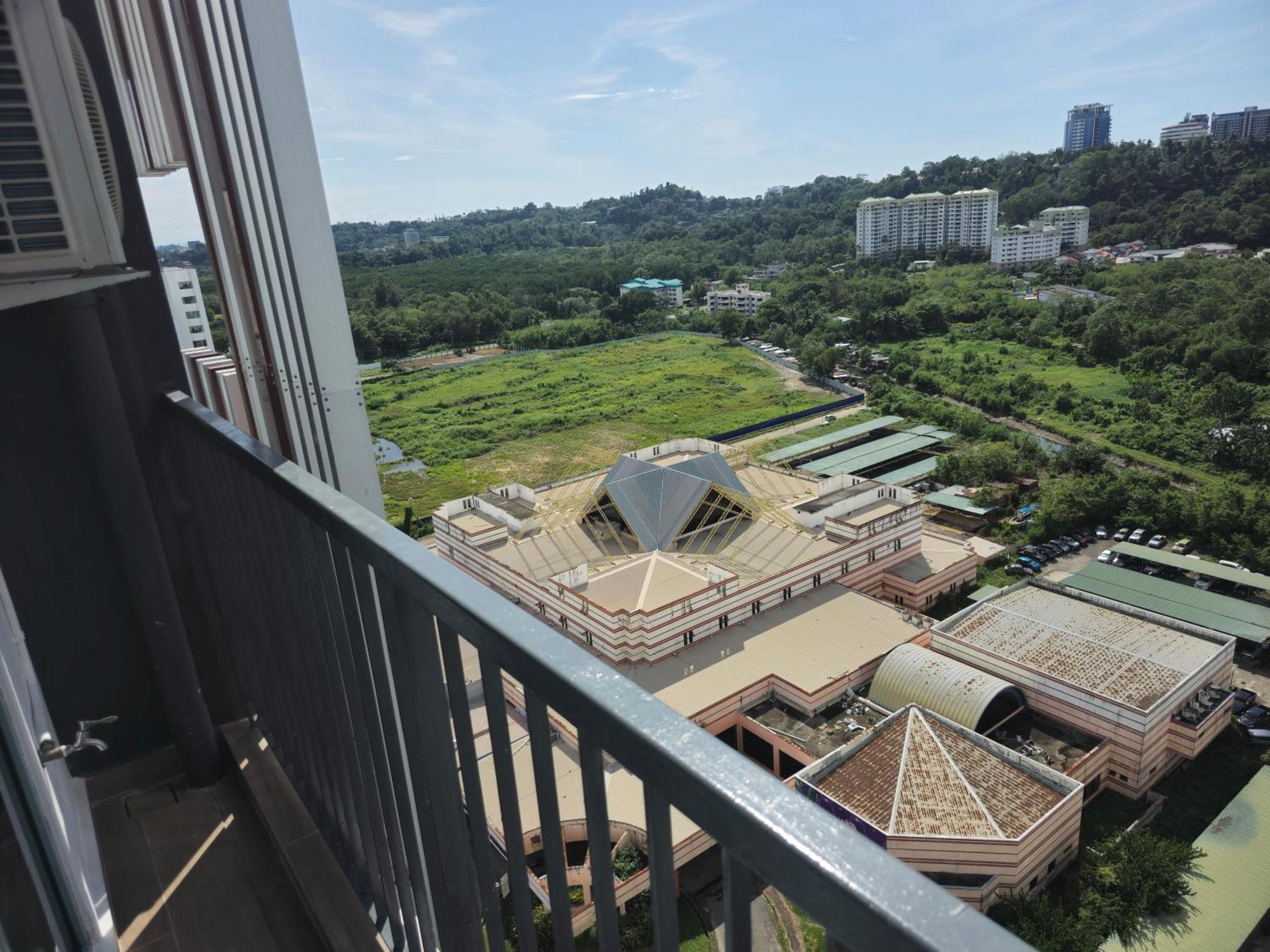 Baysuites Likas By Alawa Homes *