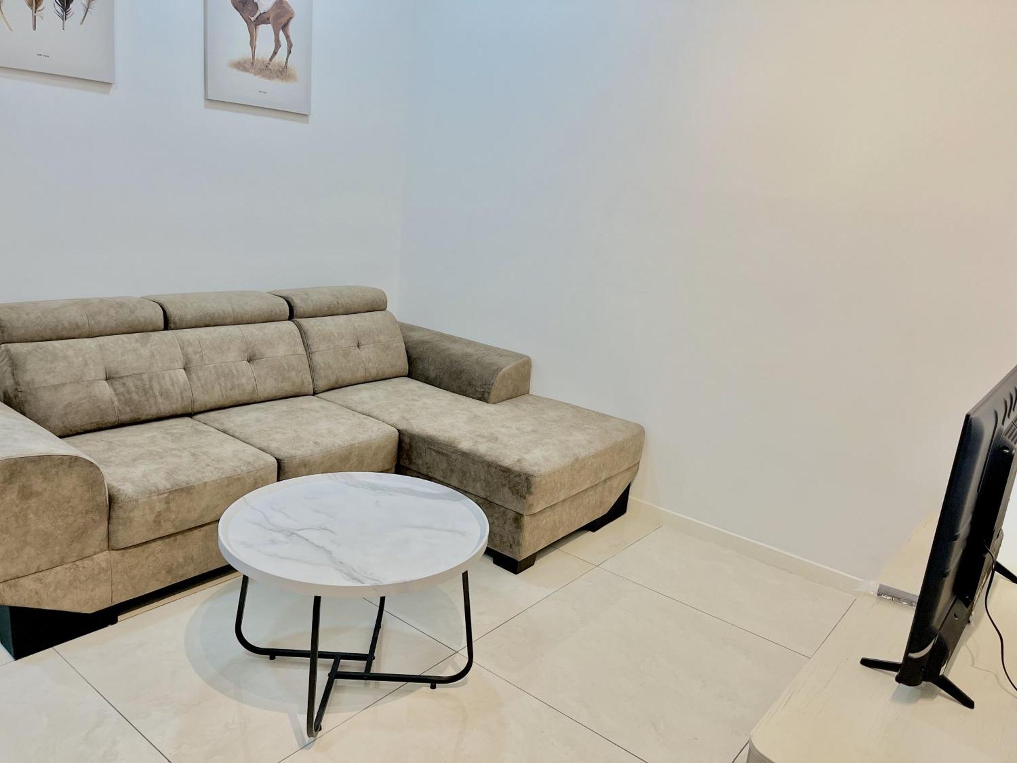 Baysuites Likas By Alawa Homes Apartment